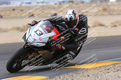 media/Dec-17-2022-SoCal Trackdays (Sat) [[224abd9271]]/Turn 9 Inside (1pm)/